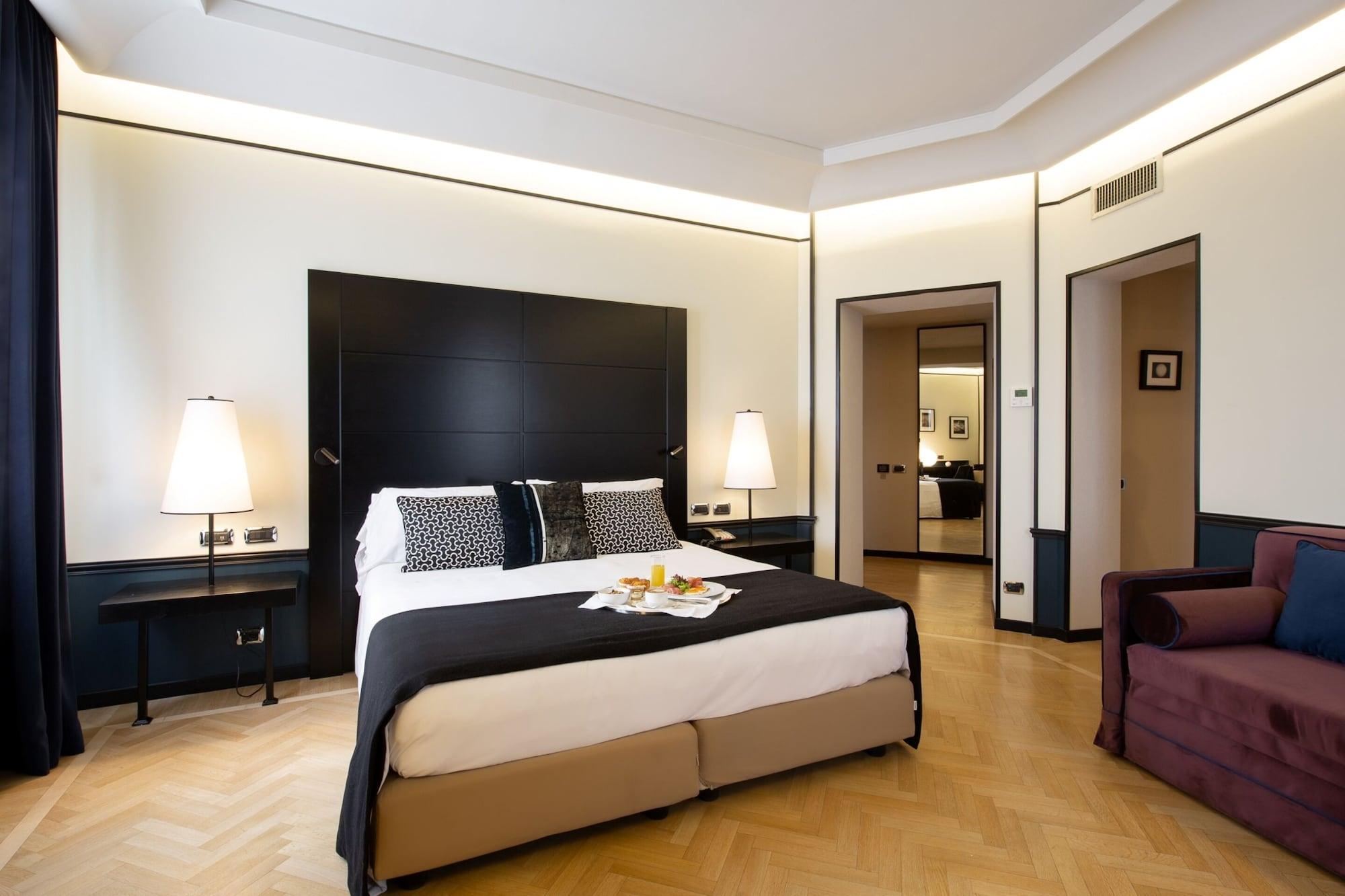 47 BOUTIQUE HOTEL ROME 4 Italy from 352 HOTELMIX